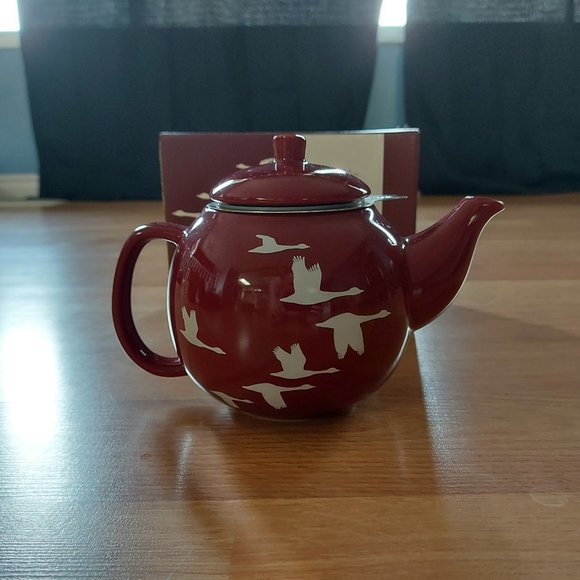 DavidsTea Bubble Teapot - Flock of Geese - Picture 2 of 6